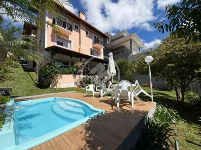 Casa de Condomínio com 4 Quartos à venda, 297m² no Várzea, Teresópolis