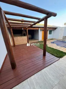 Casa com 3 Quartos à venda, 210m² no Jardim Patrícia, Uberlândia
