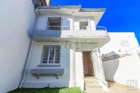 Casa com 2 Quartos à venda, 452m² no Santa Cecília, Porto Alegre