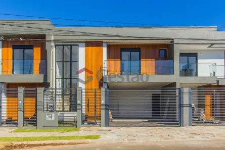 Sobrado com 3 Quartos à venda, 158m² no Estância Velha, Canoas