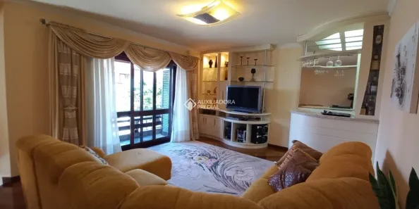 Casa com 3 Quartos à venda, 303m² no Cruzeiro, Caxias do Sul