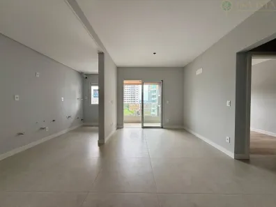 Apartamento com 2 Quartos à venda, 66m² no Nossa Senhora do Rosário, São José