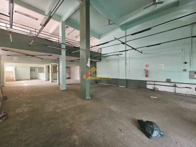 Ponto Comercial para alugar, 380m² no Centro, Divinópolis