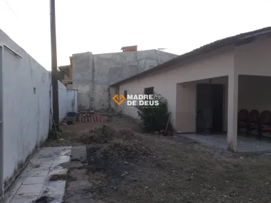 Casa com 3 Quartos à venda, 250m² no Bonsucesso, Fortaleza