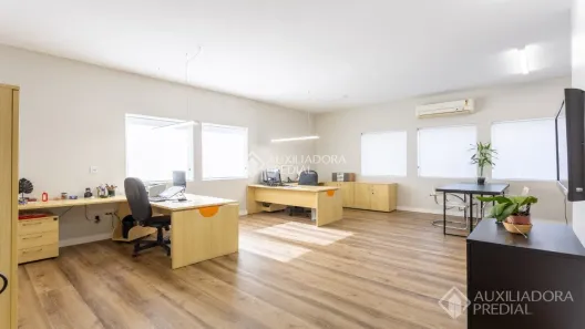 Sala Comercial à venda, 48m² no Petrópolis, Porto Alegre