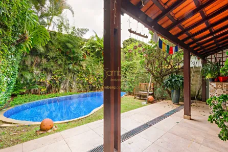 Casa com 4 Quartos à venda, 226m² no Jardim Petrópolis, São Paulo