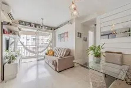 Apartamento com 2 Quartos à venda, 61m² no Passo da Areia, Porto Alegre