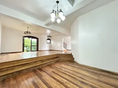 Casa com 5 Quartos para venda ou aluguel, 310m² no Nossa Senhora de Lourdes, Santa Maria