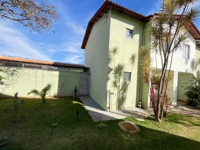 Casa de Condomínio com 4 Quartos à venda, 121m² no Setor Meireles, Brasília