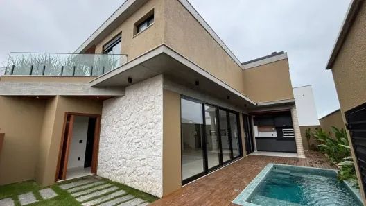 Casa com 4 Quartos à venda, 244m² no Campeche, Florianópolis