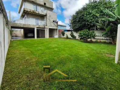 Casa com 4 Quartos à venda, 372m² no Xaxim, Curitiba