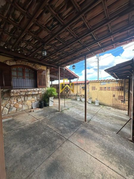 Apartamento com 3 quartos — Planalto, Belo Horizonte