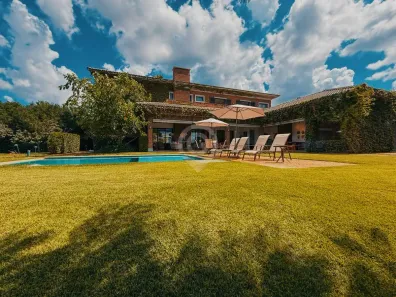 Casa de Condomínio com 4 Quartos à venda, 700m² no Capela do Barreiro, Itatiba