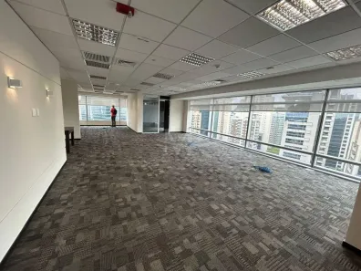 Sala Comercial para alugar, 487m² no Vila Olímpia, São Paulo