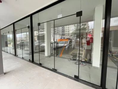 Sala Comercial para alugar, 134m² no Pagani, Palhoça