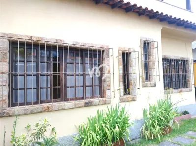 Casa com 6 Quartos à venda, 435m² no Pechincha, Rio de Janeiro