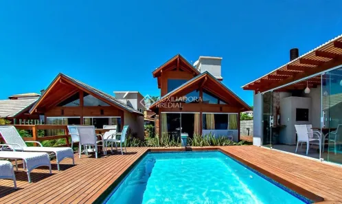 Imóvel Comercial com 7 Quartos à venda, 370m² no Ibiraquera, Imbituba