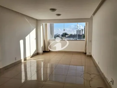 Apartamento com 3 Quartos para alugar, 130m² no Nossa Senhora Aparecida, Uberlândia