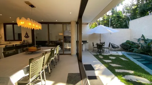 Casa de Condomínio com 4 Quartos à venda, 300m² no Bairro de Juquehy, São Sebastião