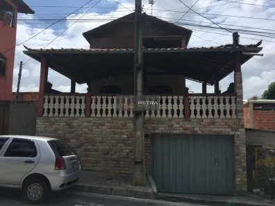 Casa com 4 Quartos à venda, 180m² no Campo Alto, Contagem