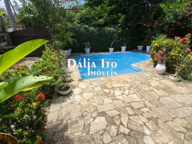 Casa com 4 Quartos à venda, 360m² no Pituba, Salvador