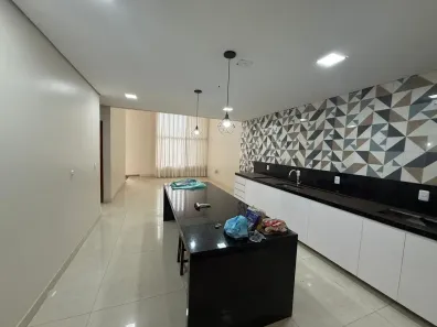 Casa com 4 Quartos à venda, 200m² no Setor Residencial Leste, Brasília