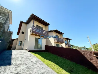 Sobrado com 3 Quartos à venda, 94m² no Serraria, São José
