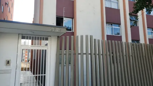 Apartamento com 2 Quartos para alugar, 70m² no Guaíra, Curitiba
