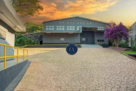 Galpão/Depósito/Armazém à venda, 2700m² no Lageadinho, Cotia