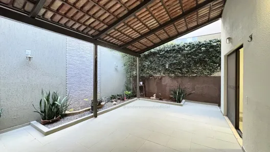 Casa de Condomínio com 3 Quartos à venda, 208m² no Jardim Vitória, Goiânia