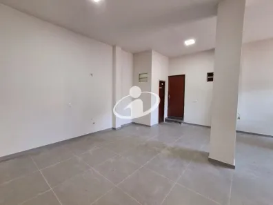 Sala Comercial para alugar, 65m² no Marta Helena, Uberlândia