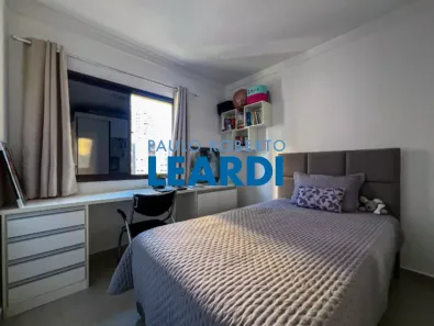 Apartamento com 3 Quartos à venda, 80m² no Parque Residencial Aquarius, São José dos Campos