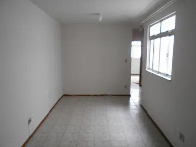 Apartamento com 2 Quartos para alugar, 60m² no Granbery, Juiz de Fora
