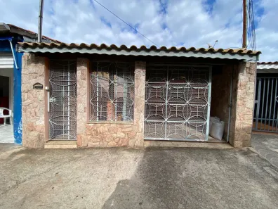 Sobrado com 4 Quartos à venda, 196m² no Aparecida, Bragança Paulista