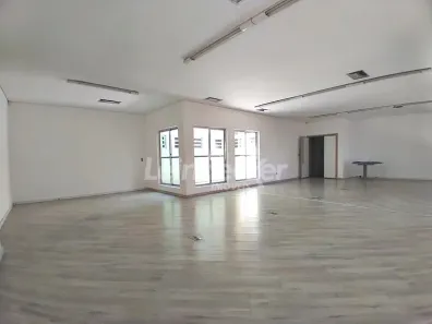 Sala Comercial para alugar, 200m² no Navegantes, Porto Alegre