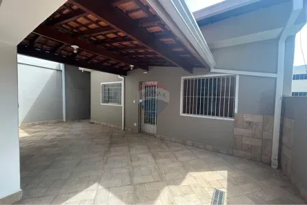 Casa com 2 Quartos para alugar, 220m² no Centro, Mairiporã
