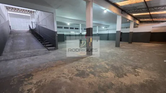Galpão/Depósito/Armazém para alugar, 839m² no Nova Petrópolis, São Bernardo do Campo