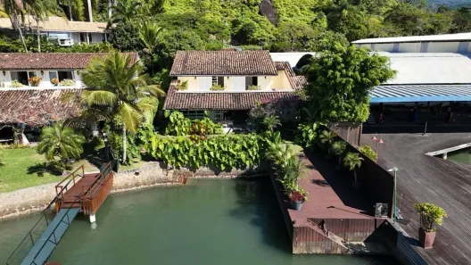 Casa de Condomínio com 8 Quartos à venda, 500m² no Frade (Cunhambebe), Angra dos Reis