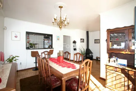 Casa com 3 Quartos à venda, 220m² no Jardim do Salso, Porto Alegre