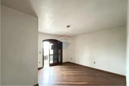 Apartamento com 3 Quartos para alugar, 130m² no Pé de Plátano, Santa Maria