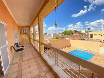 Casa com 3 Quartos à venda, 350m² no Zona Central, Rio Claro
