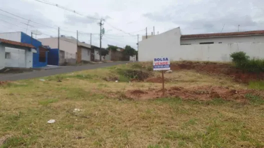 Lote/Terreno à venda, 360m² no Vila Industrial, Bauru