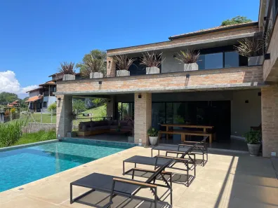 Casa de Condomínio com 4 Quartos à venda, 390m² no , Guararema