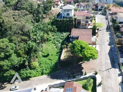 Lote/Terreno à venda, 610m² no Velha, Blumenau