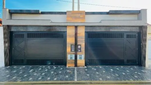 Casa com 3 Quartos à venda, 134m² no Antártica, Praia Grande