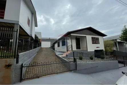 Casa com 4 Quartos à venda, 137m² no , Sarandi