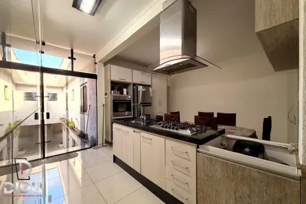 Casa com 3 Quartos à venda, 160m² no Vila Nossa Senhora das Vitórias, Mauá