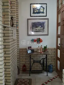 Casa com 4 Quartos à venda, 300m² no Espírito Santo, Porto Alegre
