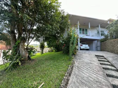 Casa com 4 Quartos à venda, 224m² no Progresso, Blumenau