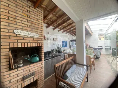 Casa com 3 Quartos à venda, 247m² no Bosque do Vianna, Cotia